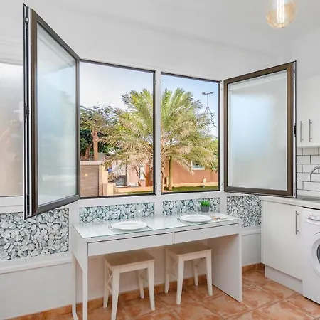 Medano4you Central Medano Loft Apartment *